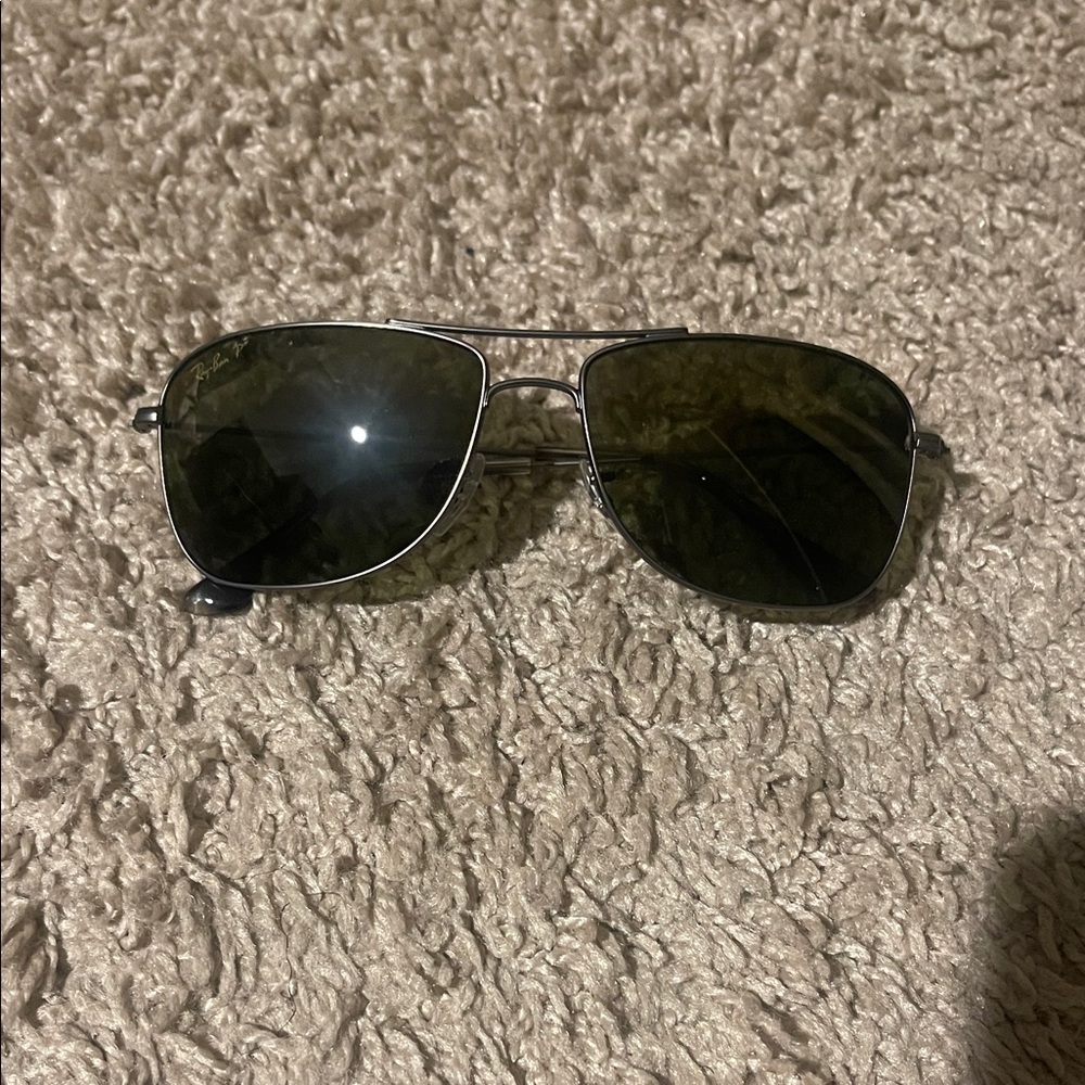 Ray-Ban Silver Frame Aviator Sunglasses